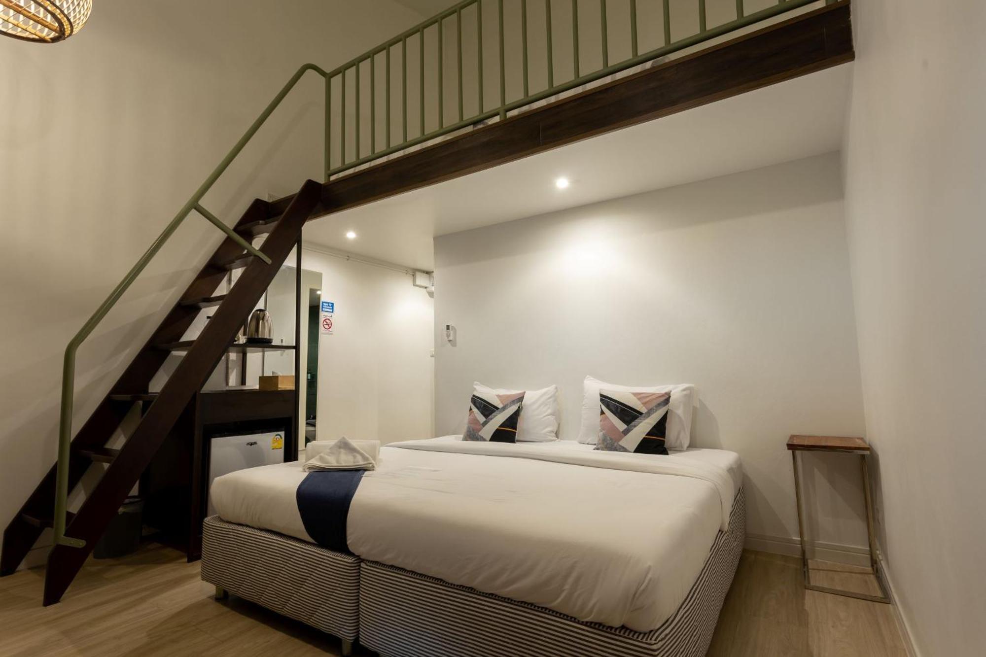 Pakchong Center Poshtel Hotel Eksteriør billede