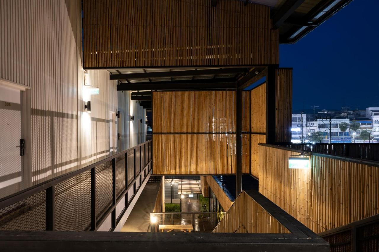 Pakchong Center Poshtel Hotel Eksteriør billede