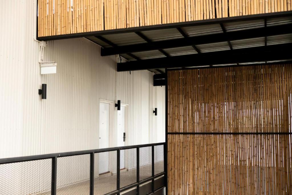 Pakchong Center Poshtel Hotel Eksteriør billede