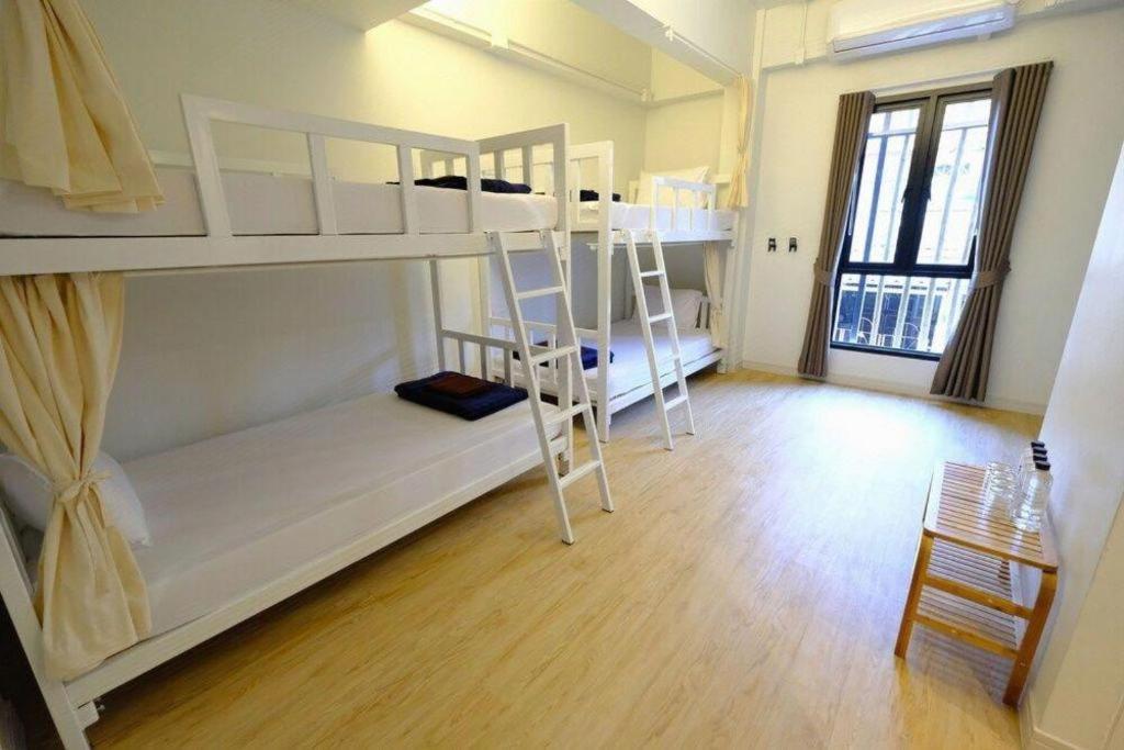 Pakchong Center Poshtel Hotel Eksteriør billede